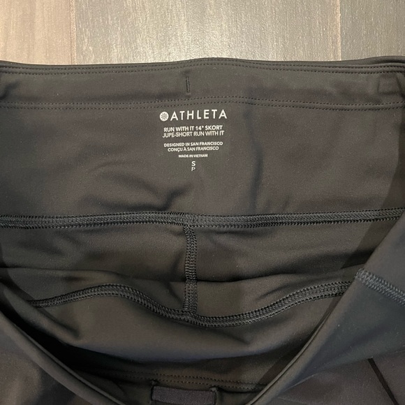 Athleta Run With It 14” Skort - Picture 5 of 7